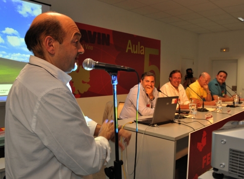 Celestino Mediavilla, y en mesa Alberto Granados, Ignacio Salmerón, Juan Antonio Corbalán e Isaac Muga