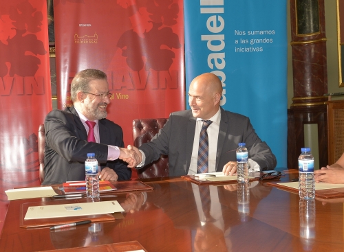 Firma del convenio Fenavin-Sabadell