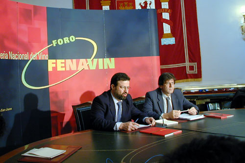 El Presidente de FENAVIN Nemesio de Lara y el Coordinador Institucional Ángel Amador